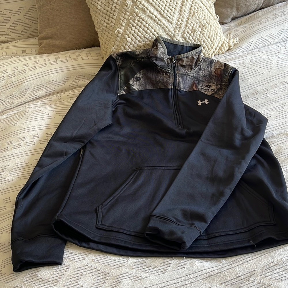 Under armor half zip camo sweater - size M
